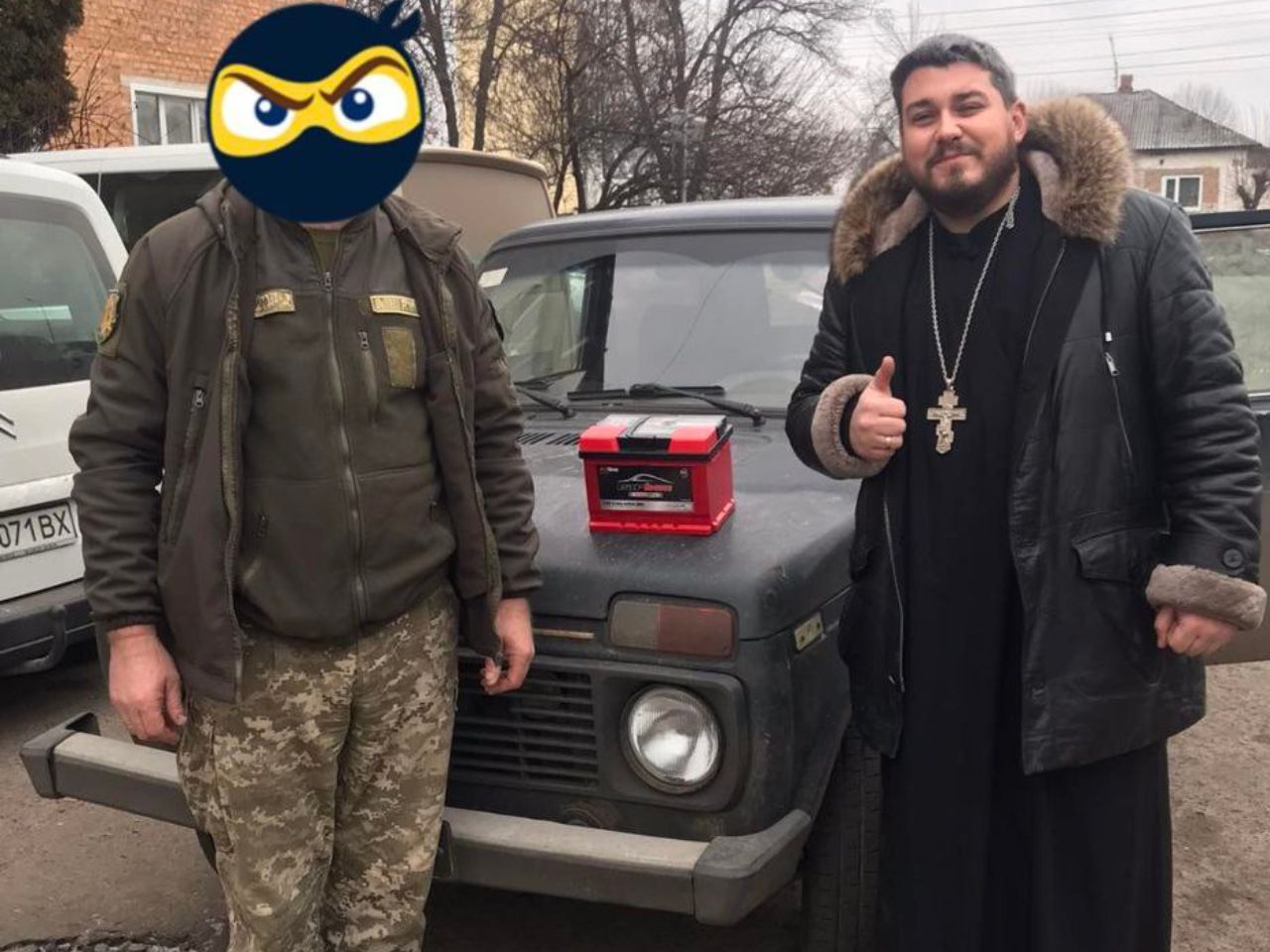 Передала автомобільний акумулятор захисникам із прилуцького ТРО
