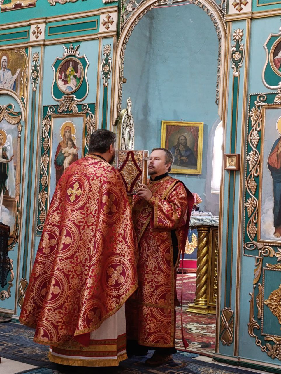 Літургія у неділю 3-тю великого посту Хрестопоклонну