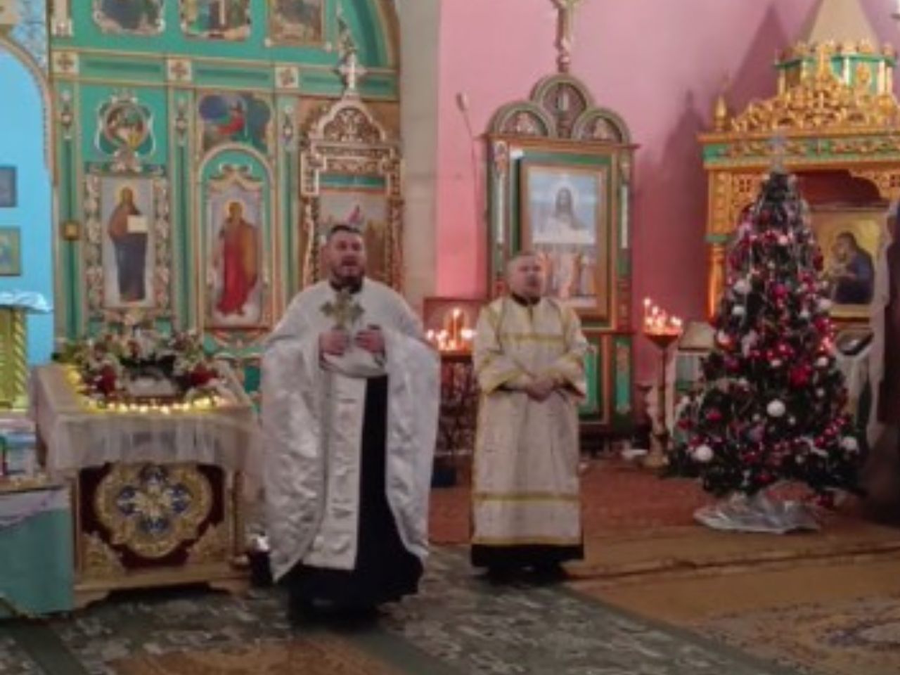 Вечірнє богослужіння напередодні свята Різдва Христова